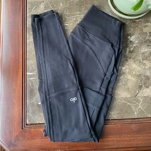 Alo Cargo Leggings